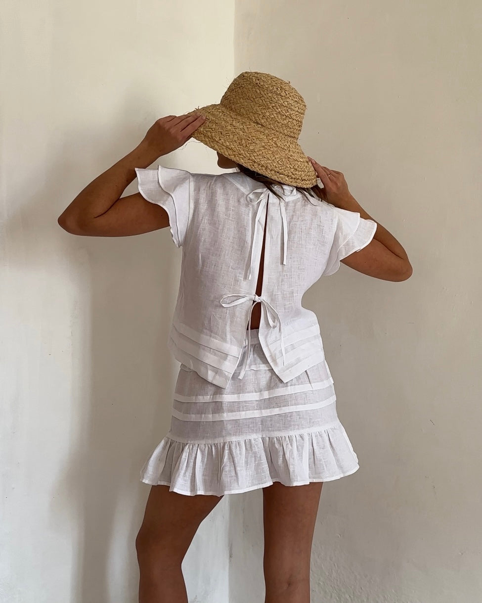 falda corta color blanco