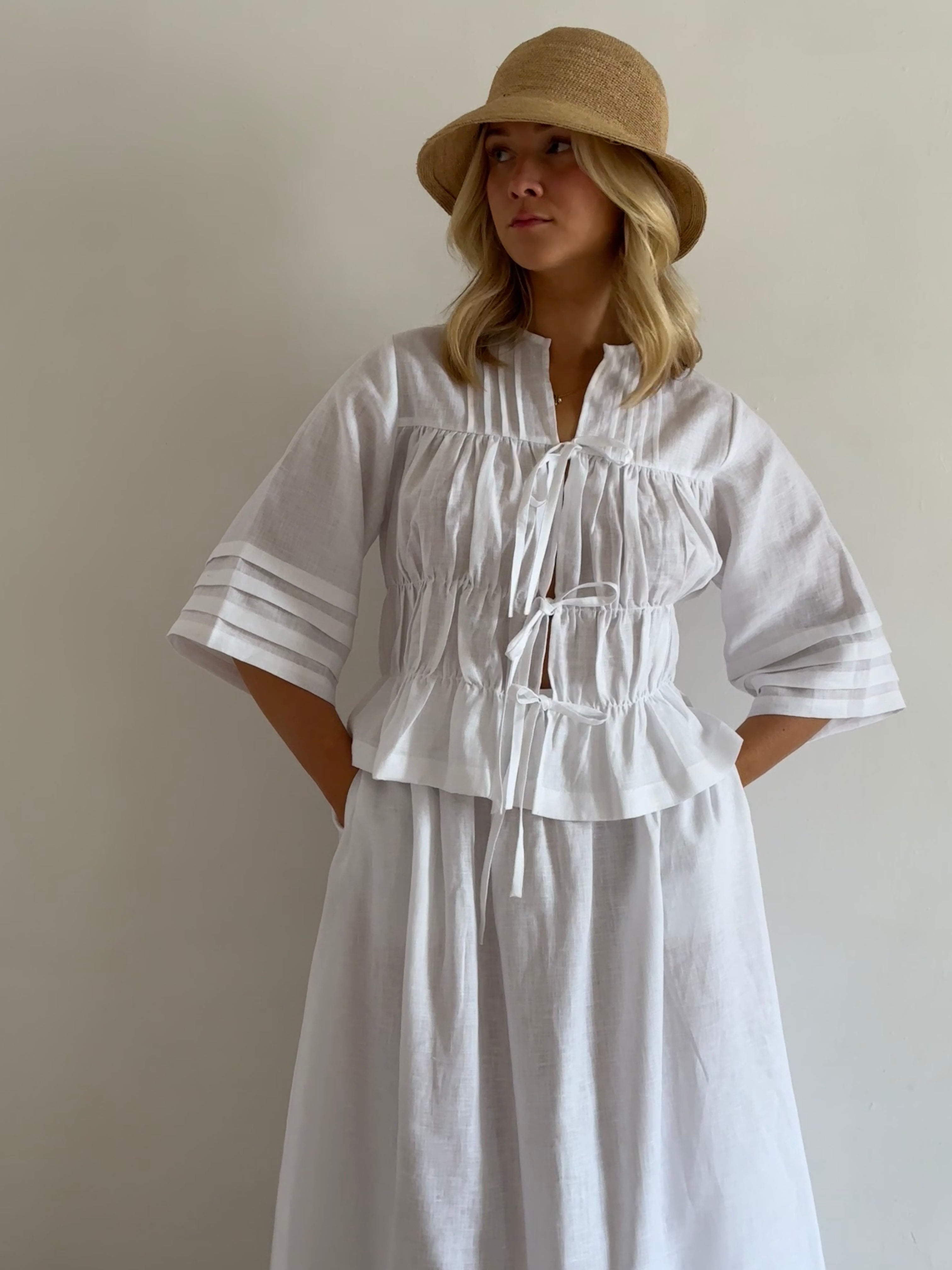 blusa blanca de lino mujer