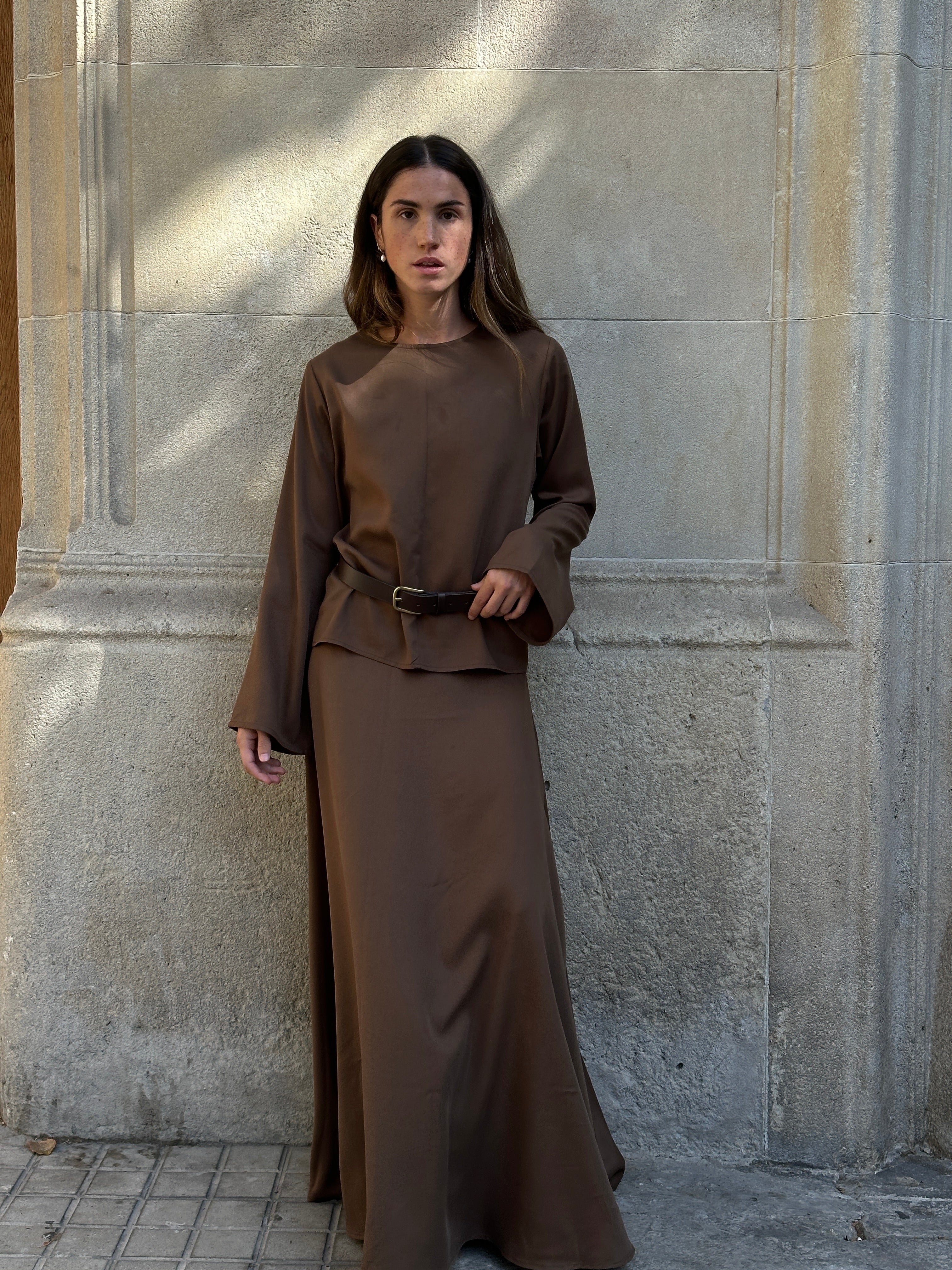 blusa marron