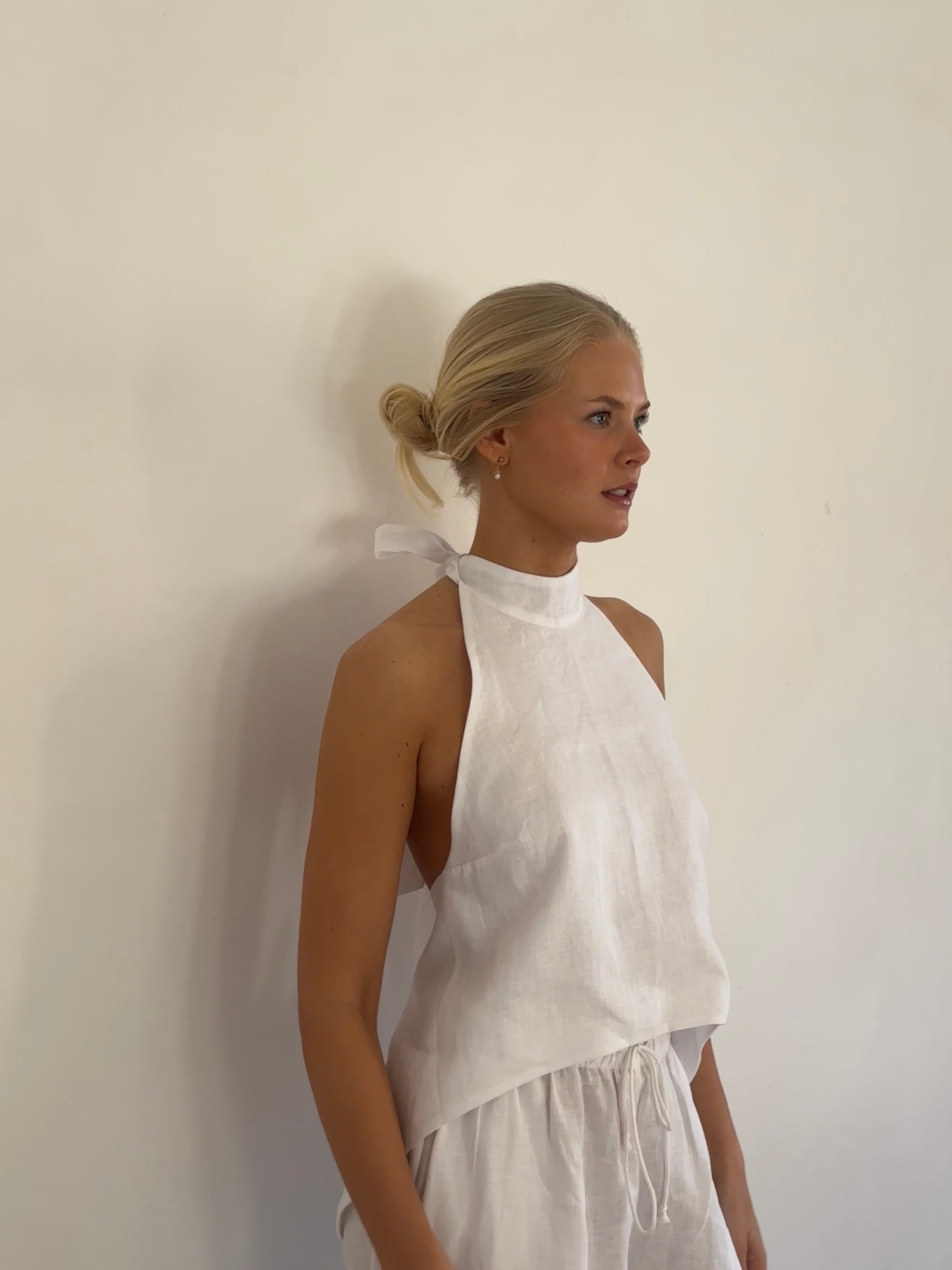 top blanco lino escote halter
