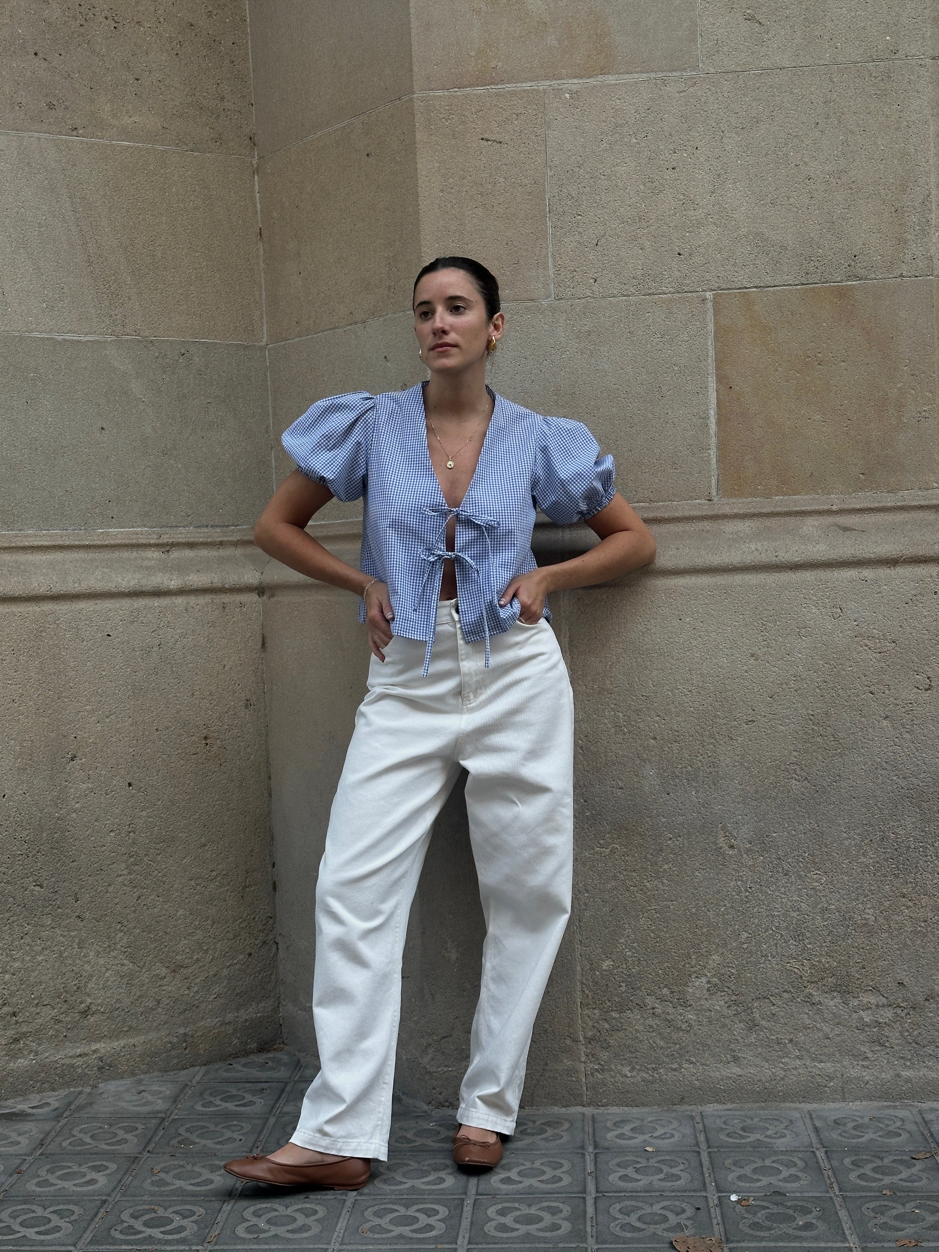 blusa de lino moderna